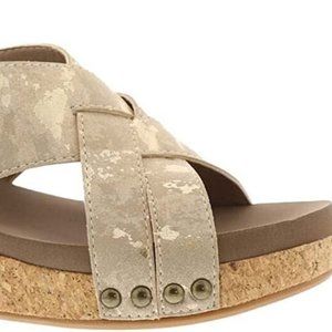 Corkys Boutique Women's Wow Platform Slingback Sandals Taupe Metallic Sz 6 NIB